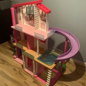Barbie dream house(House Only)